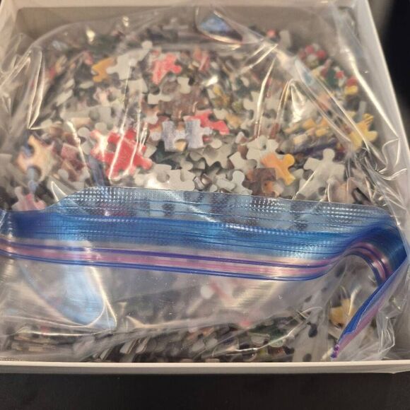 Vermont Christmas Co Christmas Pups by Marcello Corti 1000 pc Jigsaw Puzzle - Picture 7 of 8